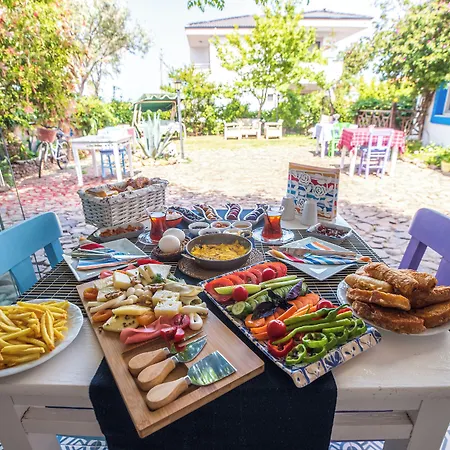 Sevinc Hotel *
